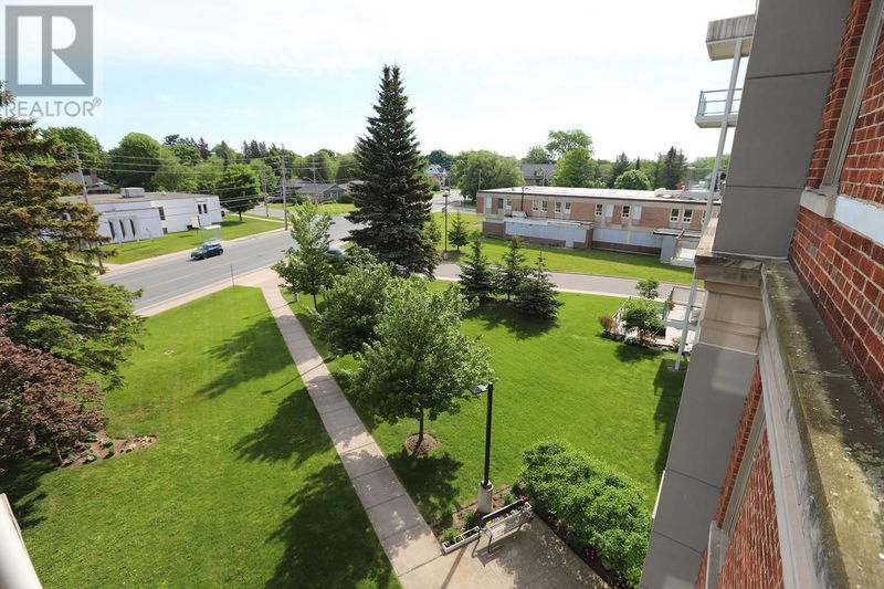  403 - 969 Queen ST  Sault Ste. Marie, P6A2C2 | Image 37