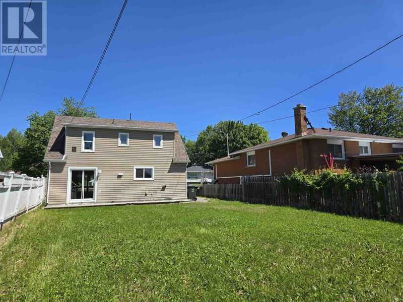 225 Tilley RD  Sault Ste Marie, P6B3Z3 | Image 6