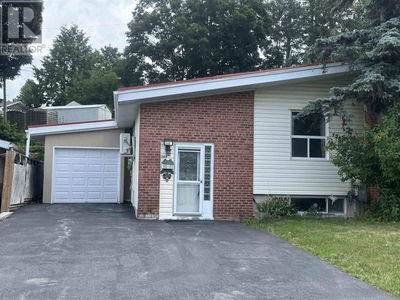 36B Valley CRES  Elliot Lake, P5A2G7 | Image 1