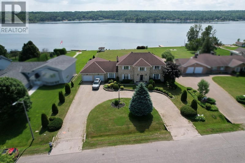 27 Parkshore DR  Sault Ste. Marie, P6A6B1 | Image 2