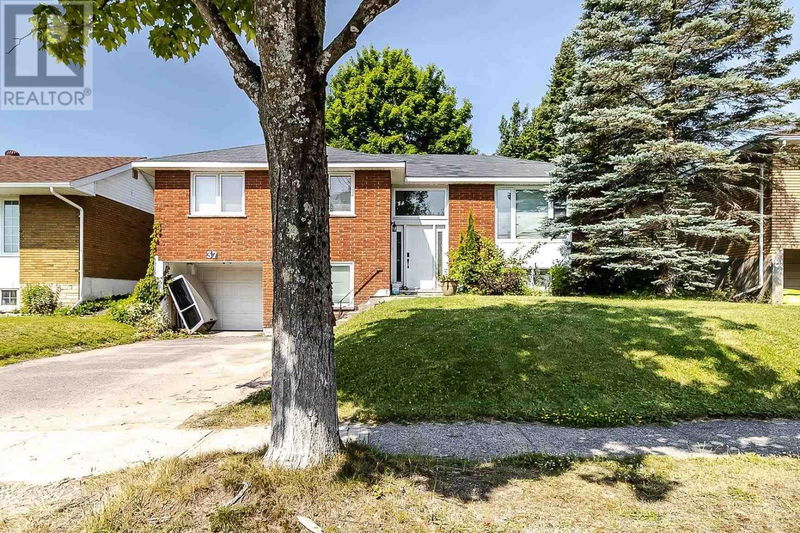 37 Kingsmount BLVD  Sault Ste Marie, P6B3L7 | Image 2