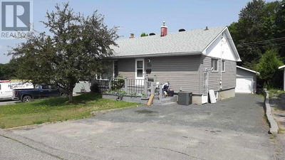 118 Axmith AVE  Elliot Lake, P5A1B8 | Image 1