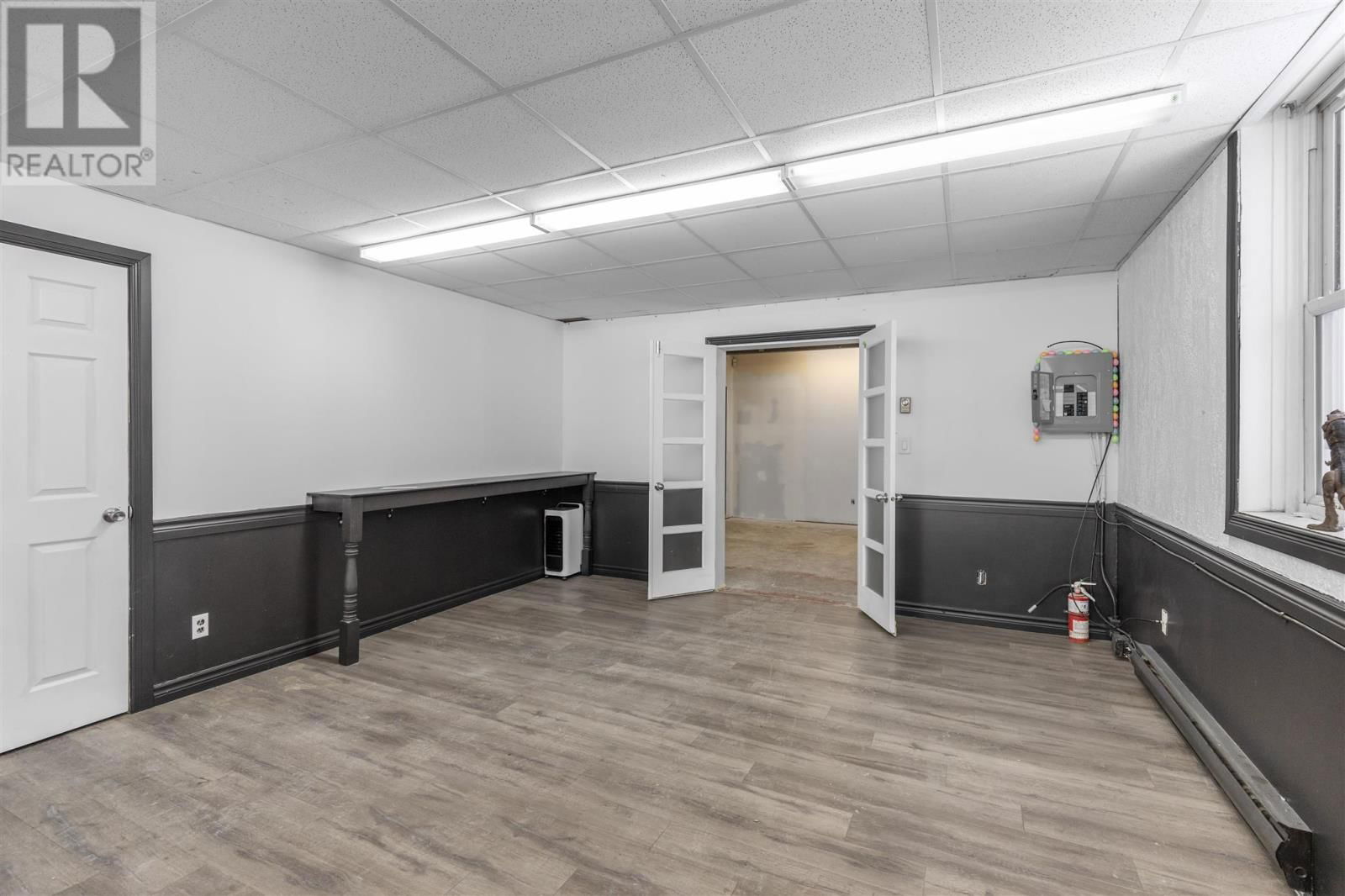 253 BRUCE ST Image 6