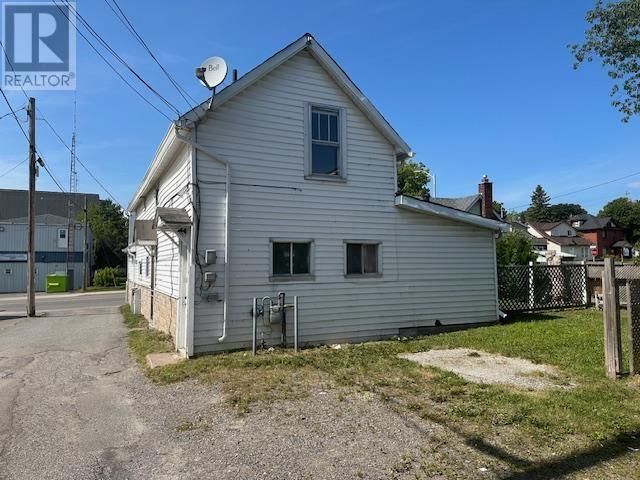 160 Bruce ST Image 5