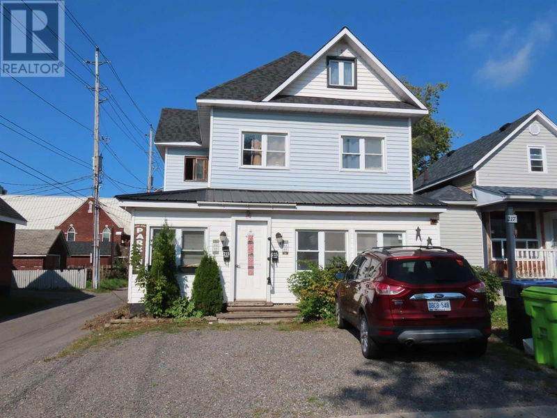 215 Gloucester ST  Sault Ste Marie, P6A1N6 | Image 1