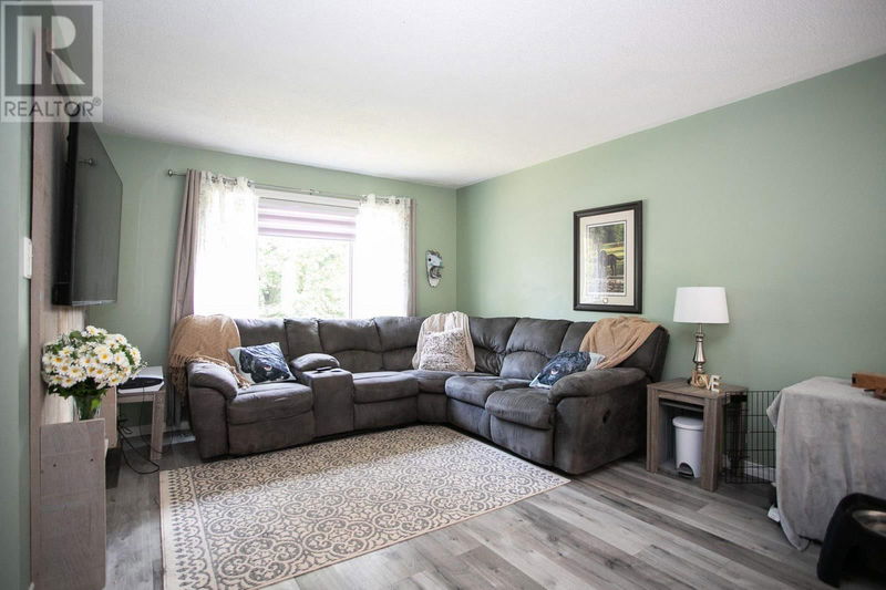 120 East Champagne DR  Sault Ste. Marie, P6A6S7 | Image 15