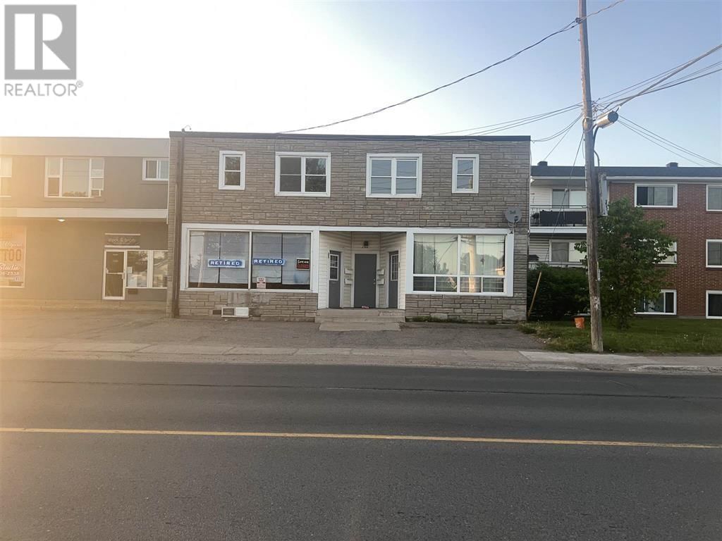 1512 Wellington ST Image 1