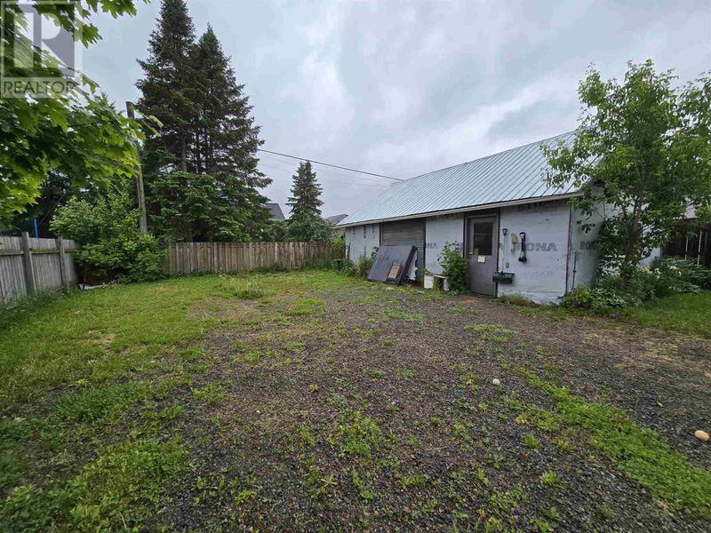 329 First AVE  Sault Ste Marie, P6C4N9 | Image 16