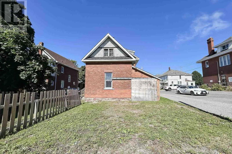 178 McDougald ST  Sault Ste. Marie, P6A3A8 | Image 15