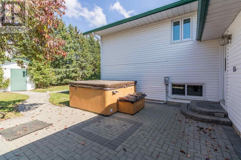 110 Greenfield DR  Sault Ste. Marie, P6C6G3 | Image 28