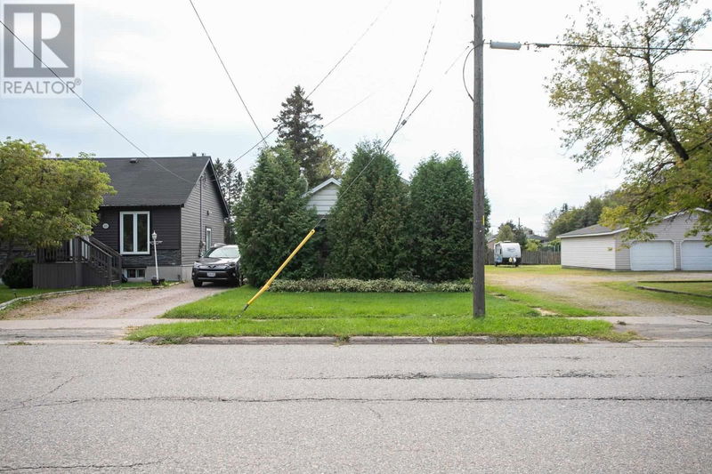 699 Douglas AVE  Sault Ste. Marie, P6C1V5 | Image 25