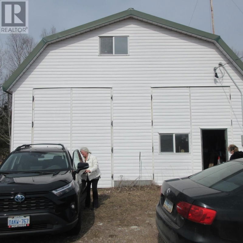 556 Pumpkin Point RD  Laird Township, P0S1C0 | Image 37