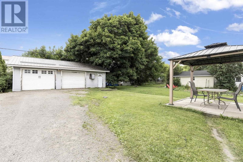 229 Goulais AVE  Sault Ste. Marie, P6C4Z7 | Image 2