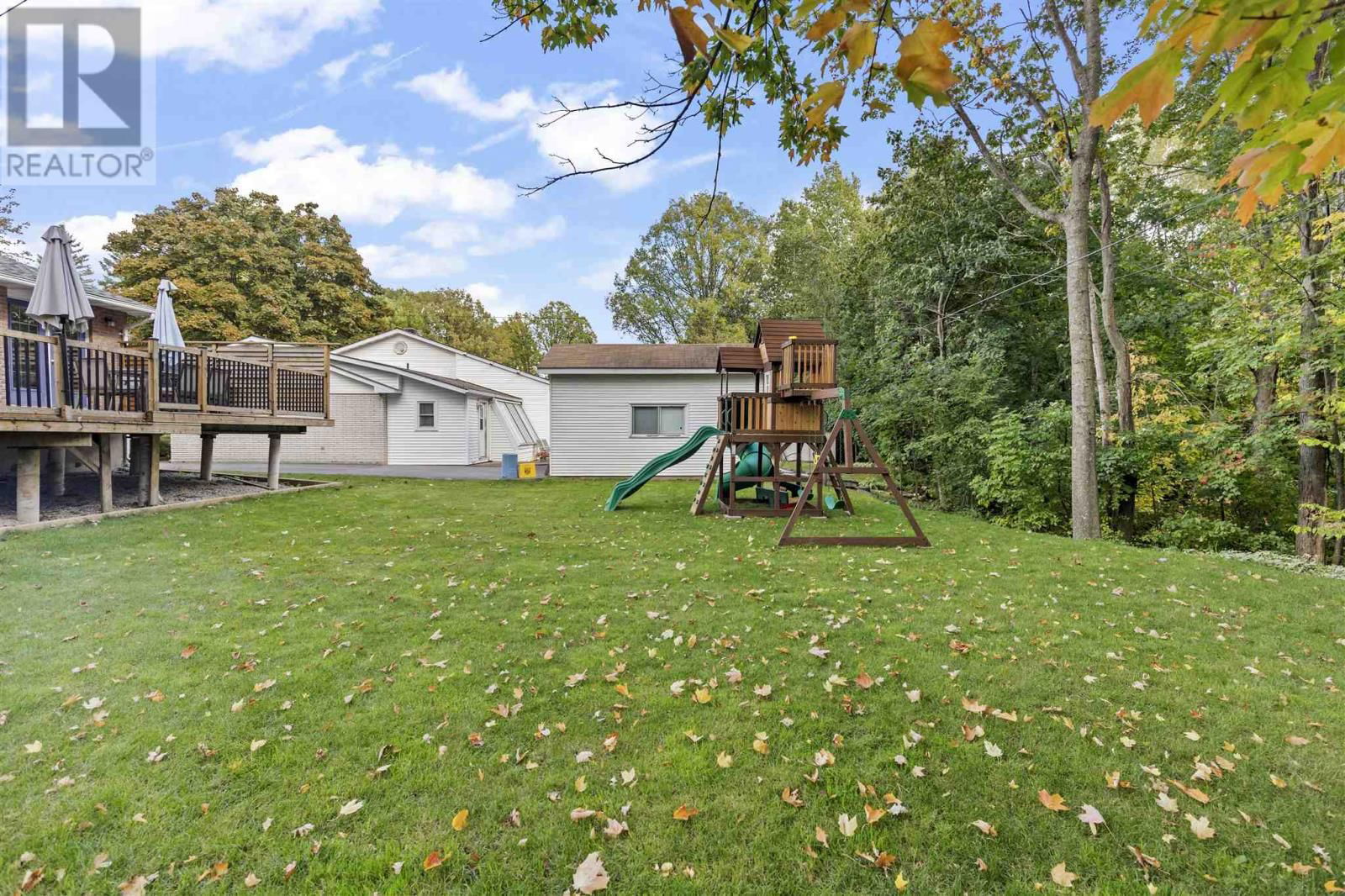 154 Norden CRES Image 37