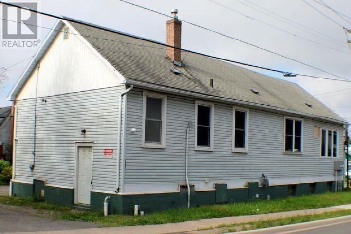 346 North ST Image 17