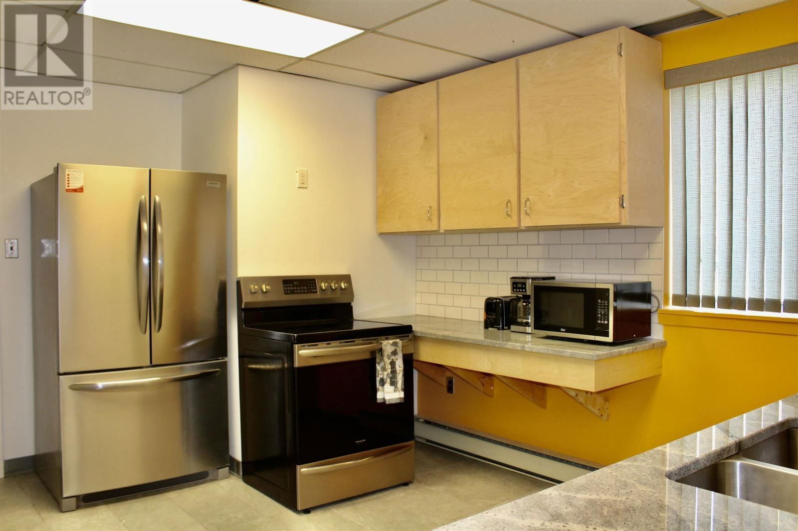 121 FRONT ST Image 11