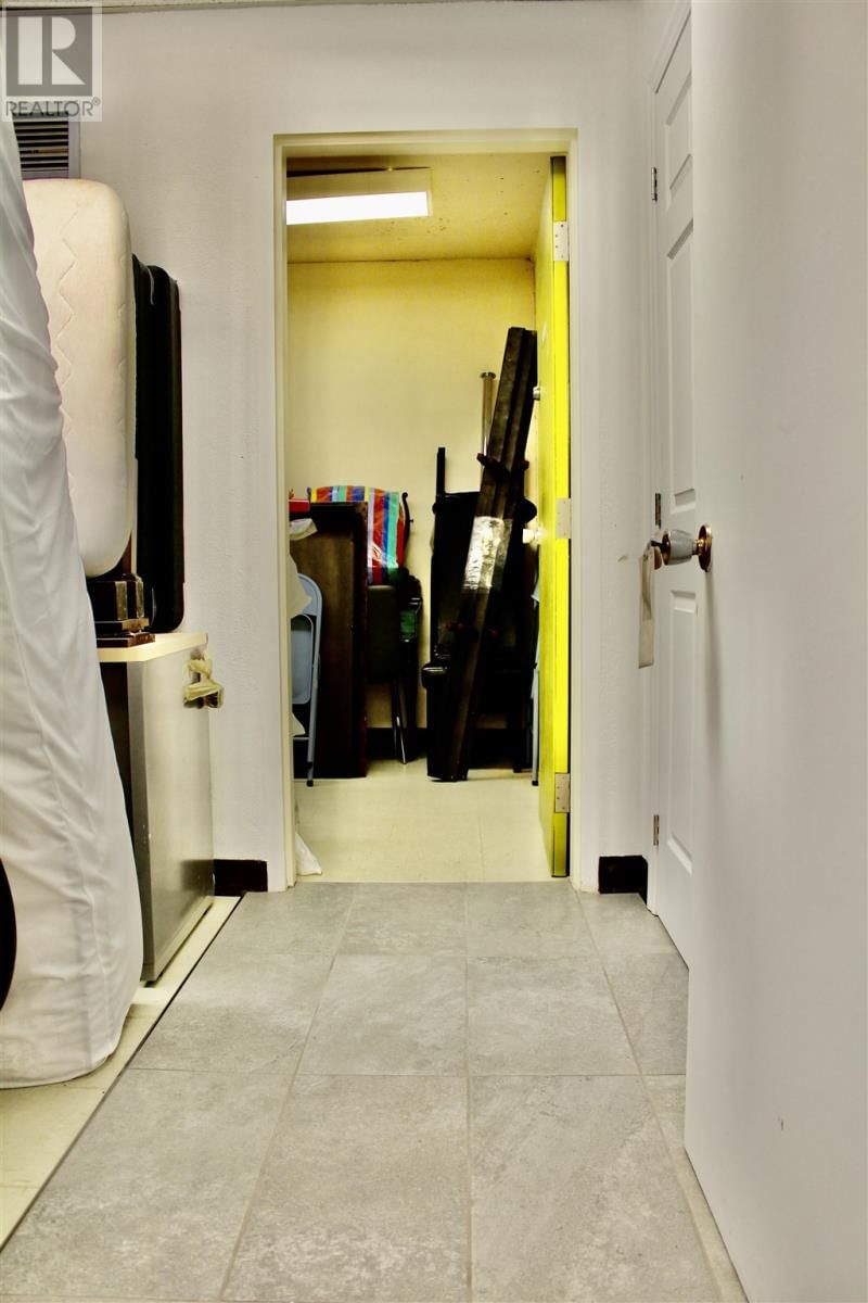 121 FRONT ST Image 15