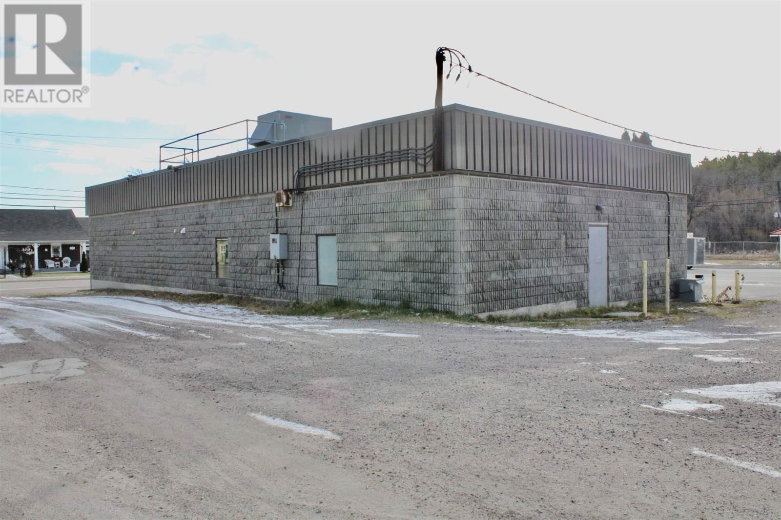 121 FRONT ST Image 2