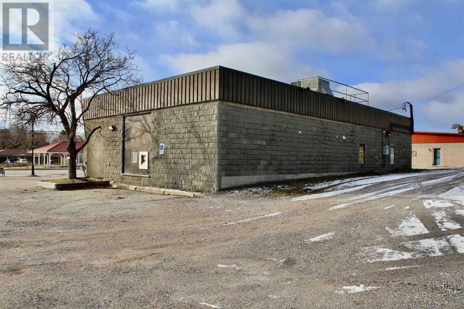 121 FRONT ST Image 6