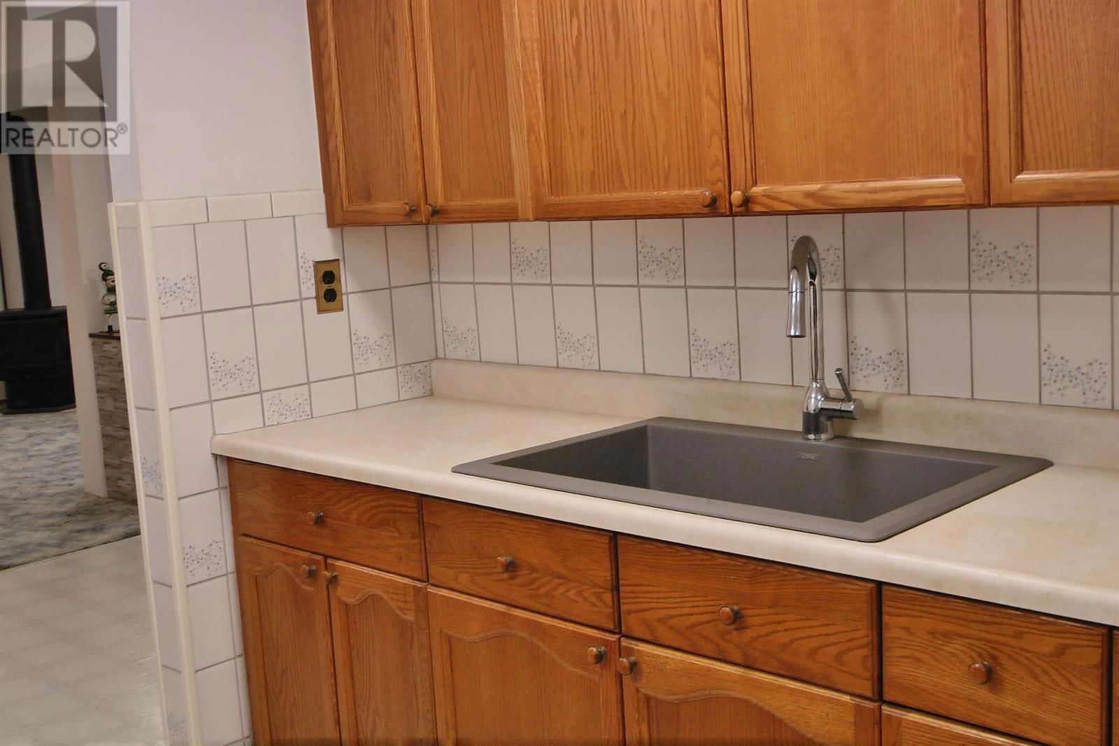 120 BAINBRIDGE ST Image 23
