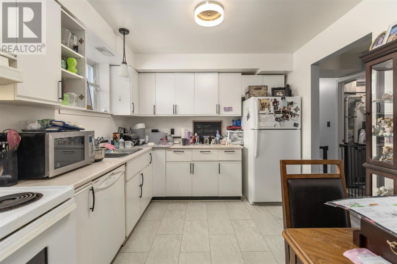 22-24 CENTRAL CREEK DR Image 40