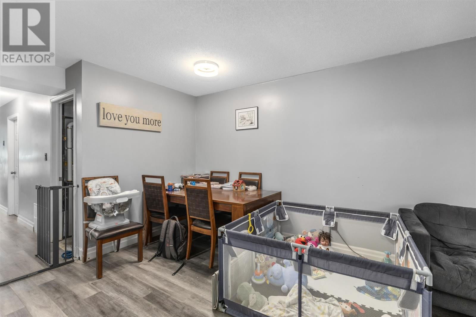 22-24 CENTRAL CREEK DR Image 42
