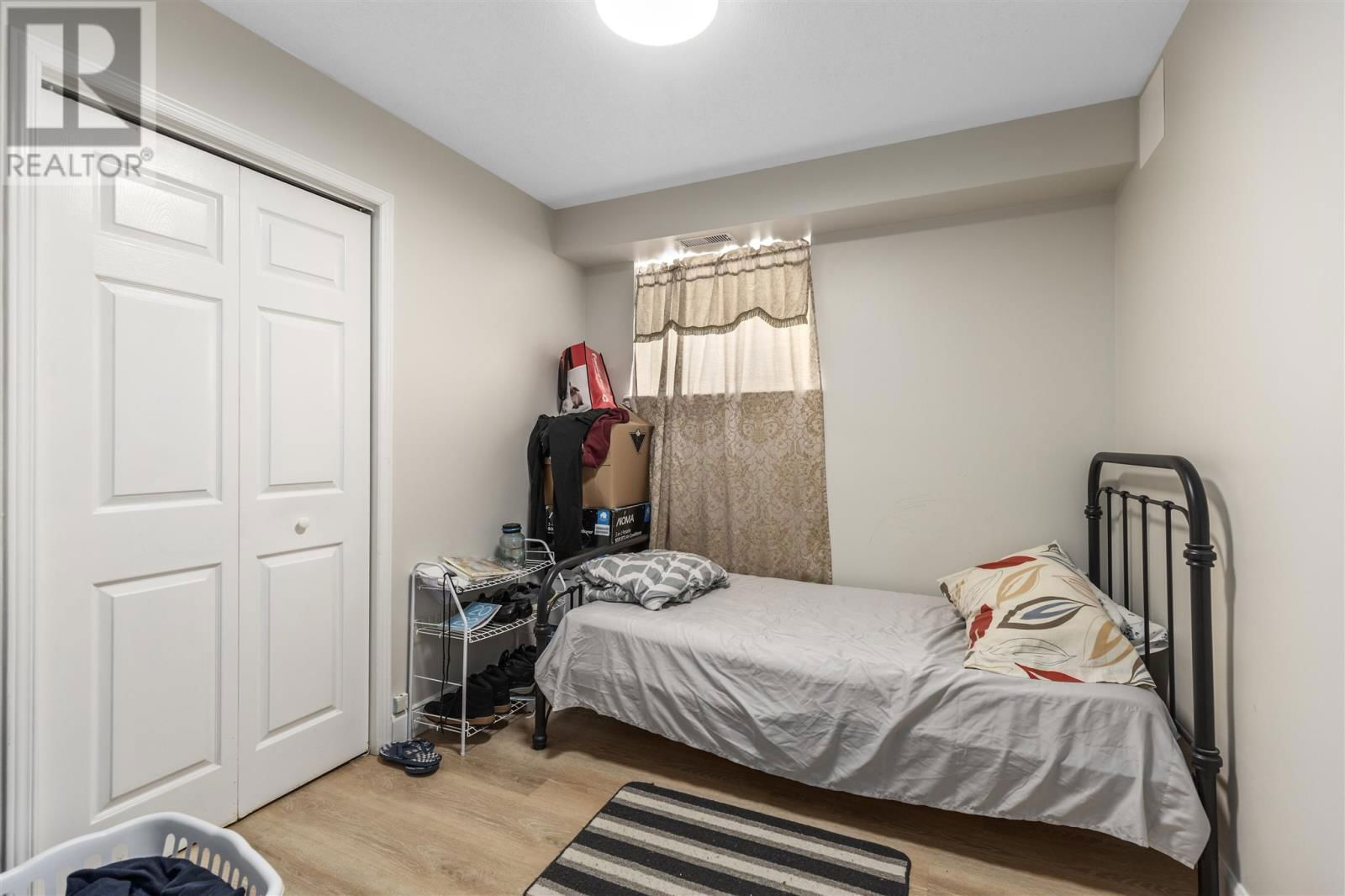22-24 CENTRAL CREEK DR Image 9