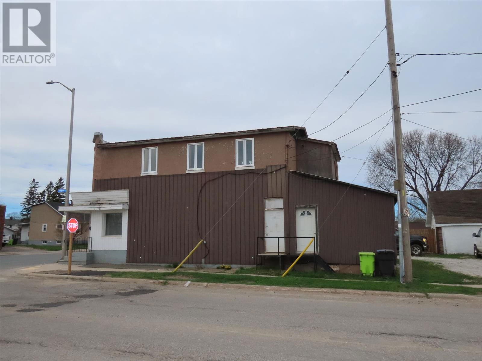 330 KORAH RD Image 5