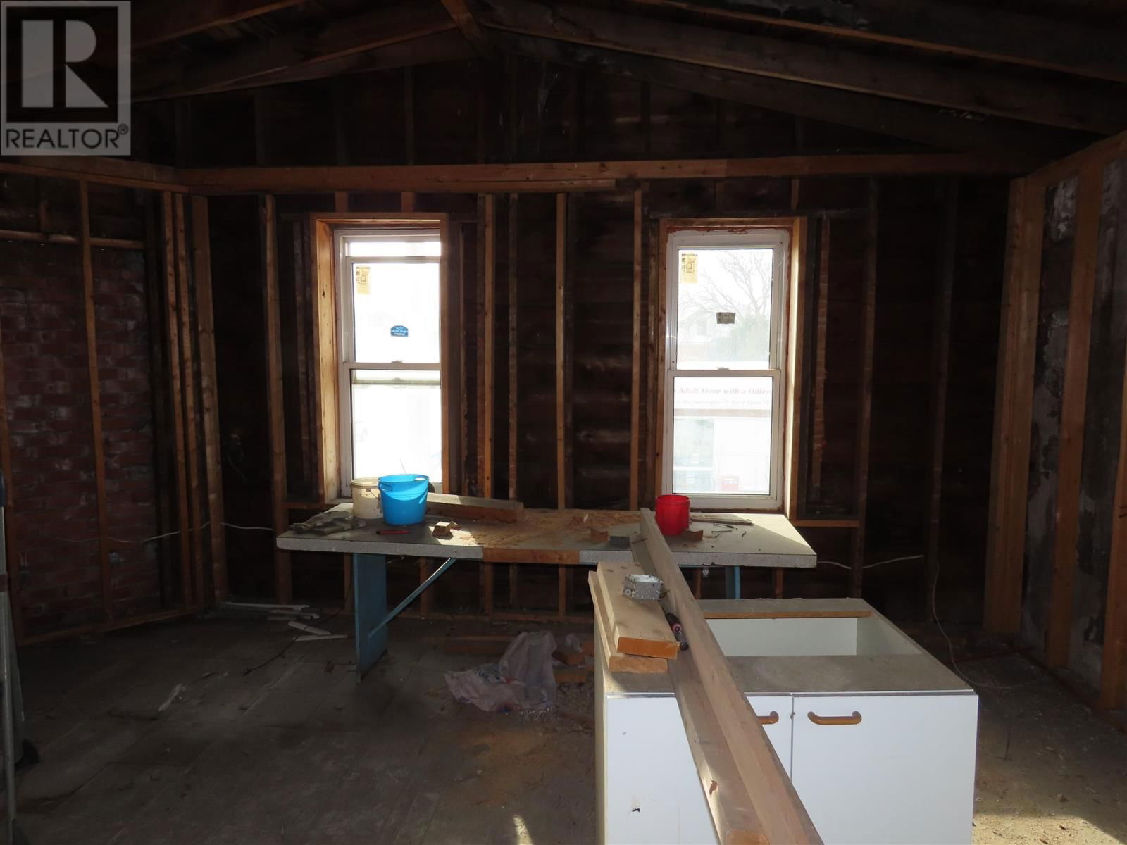 330 KORAH RD Image 12