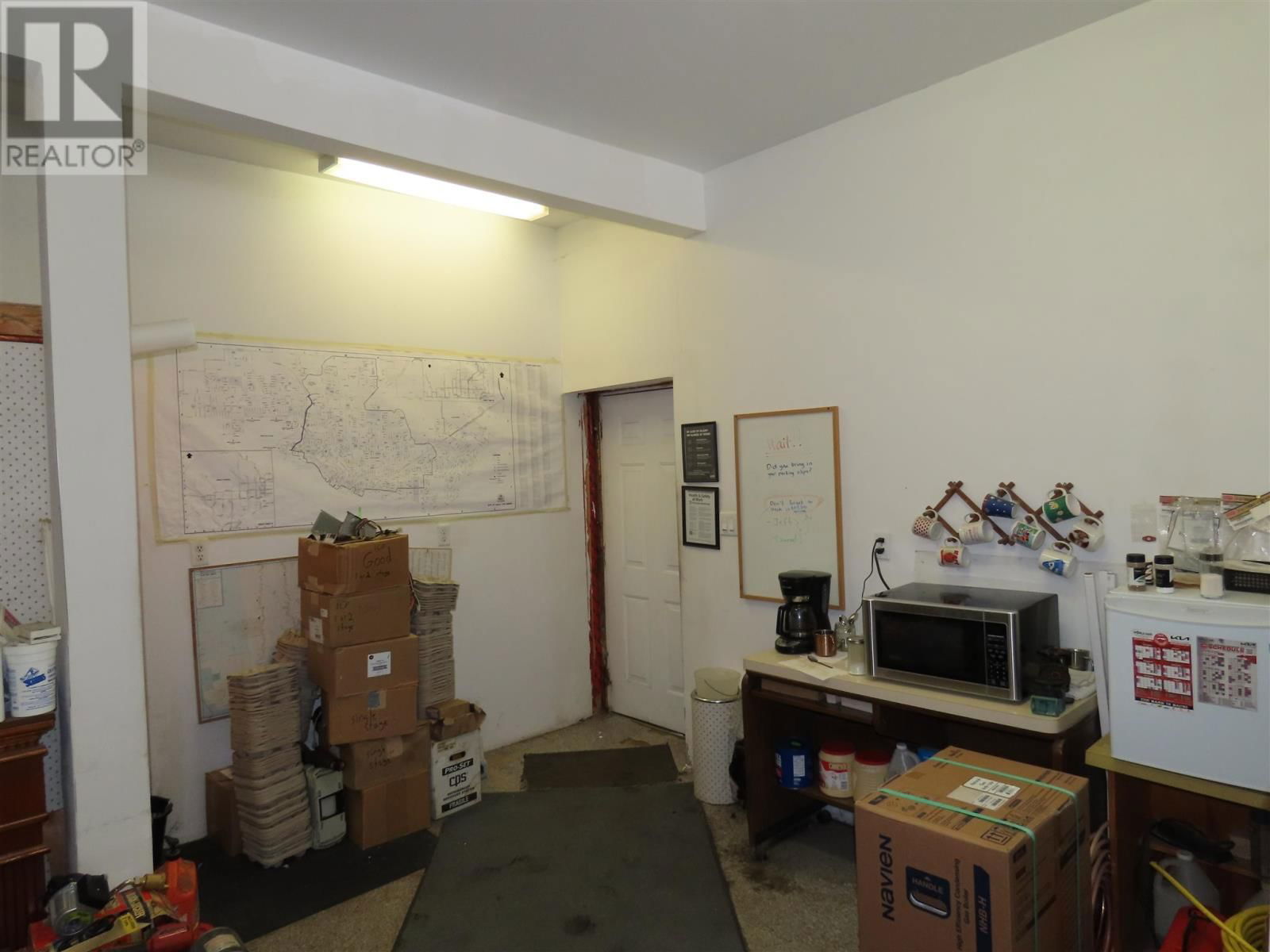 330 KORAH RD Image 8