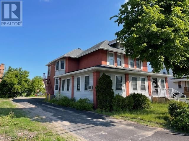 185 EAST ST Image 1