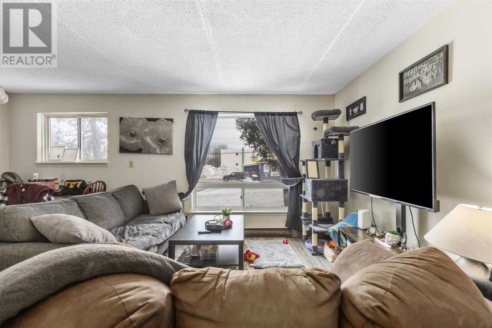 269 GOULAIS AVE Image 39