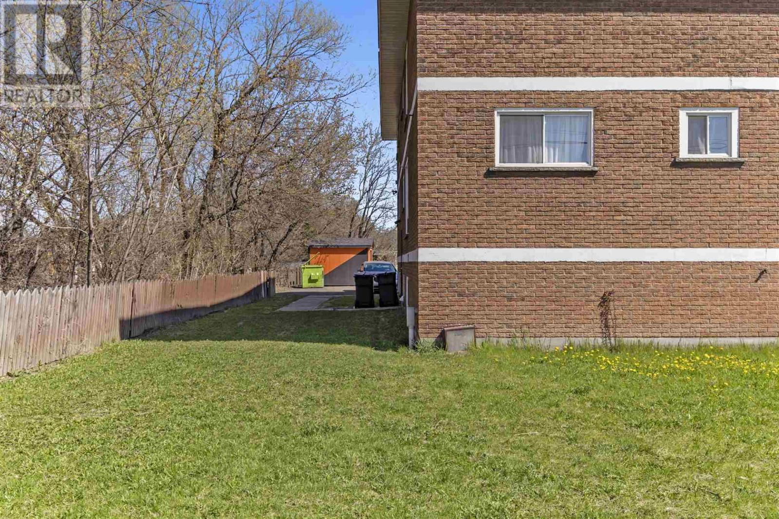 269 GOULAIS AVE Image 48