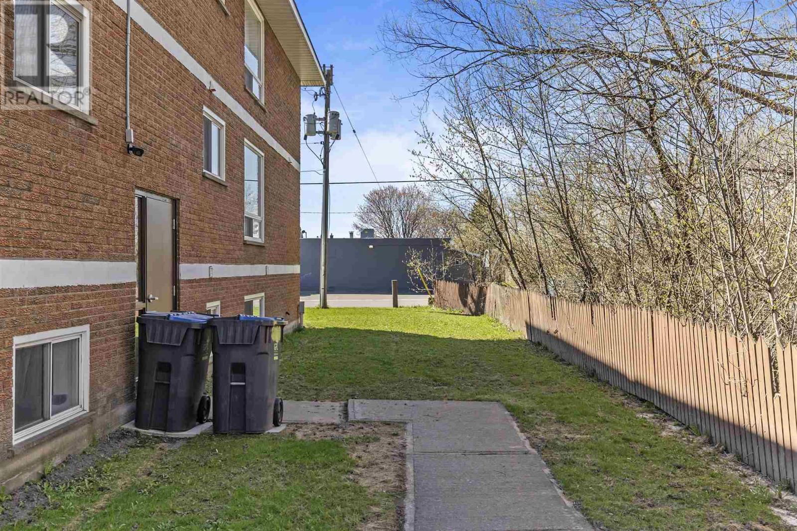 269 GOULAIS AVE Image 49