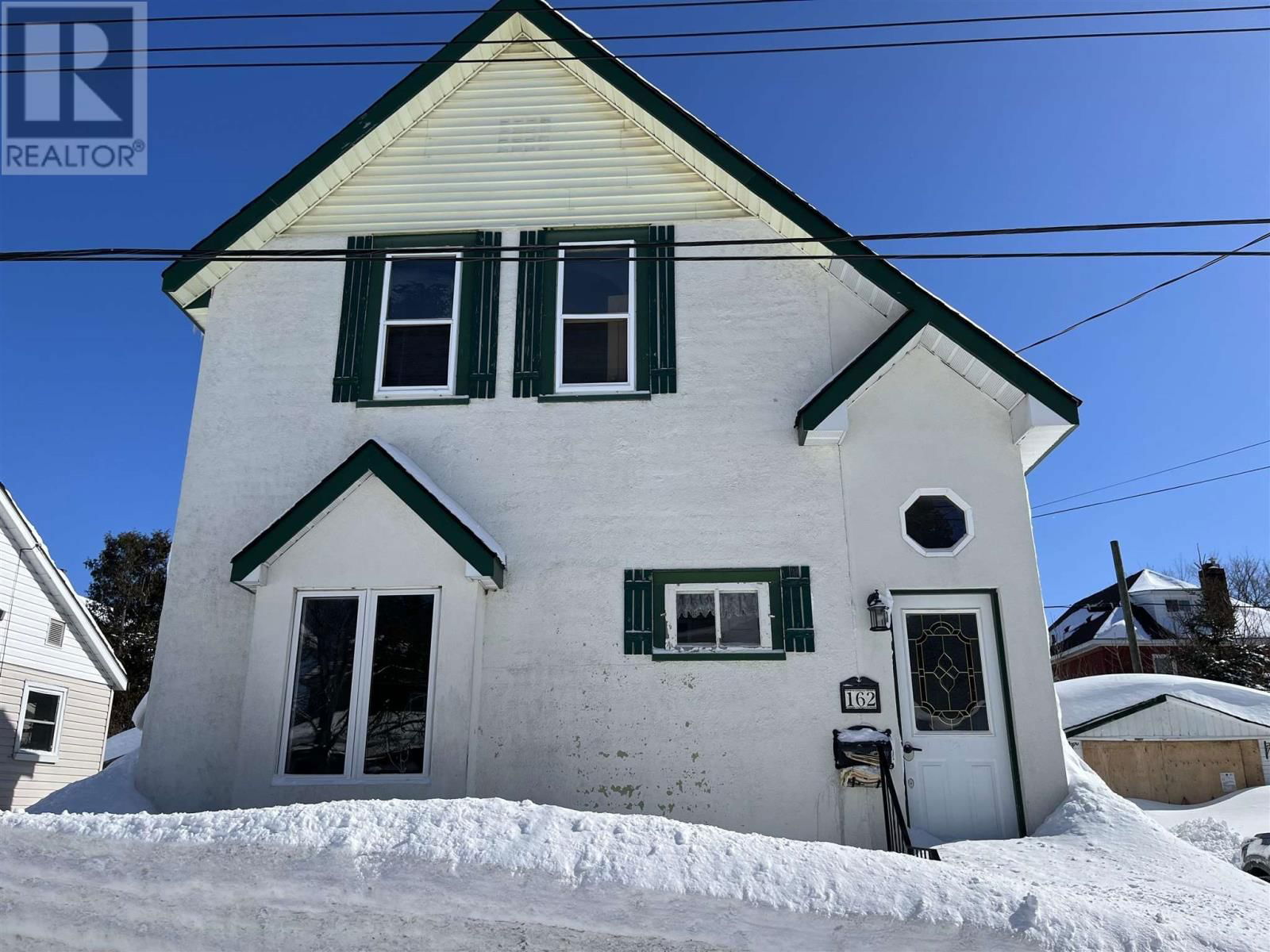 162 BIGGINGS AVE Image 1