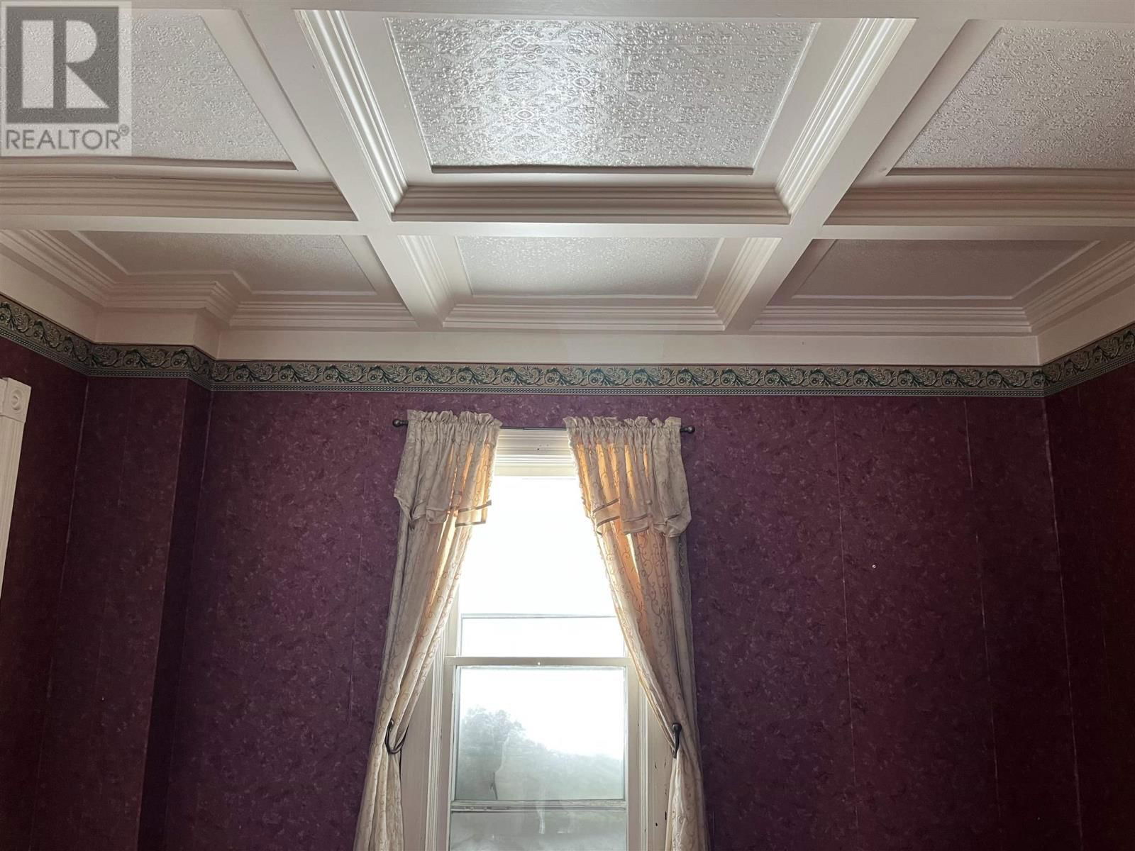162 BIGGINGS AVE Image 11