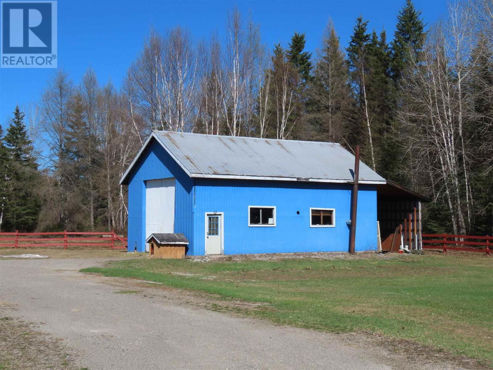 16 SKI HILL Image 19