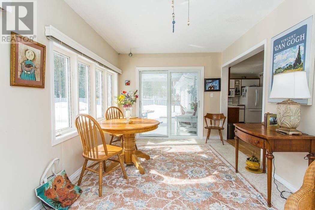 3137 6TH ST Image 14