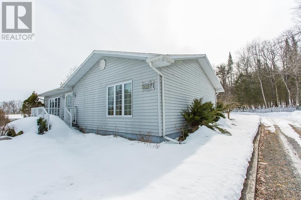 3137 6TH ST Image 25
