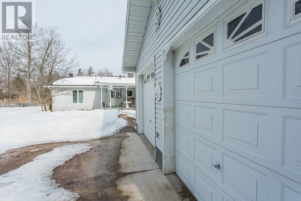 3137 6TH ST Image 28