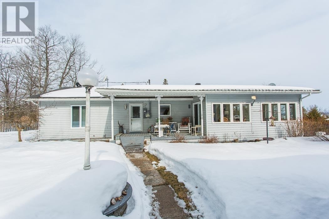 3137 6TH ST Image 30