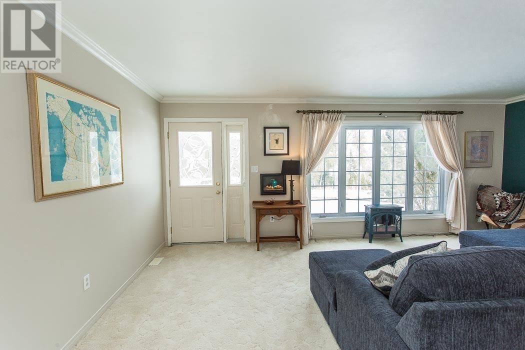 3137 6TH ST Image 5