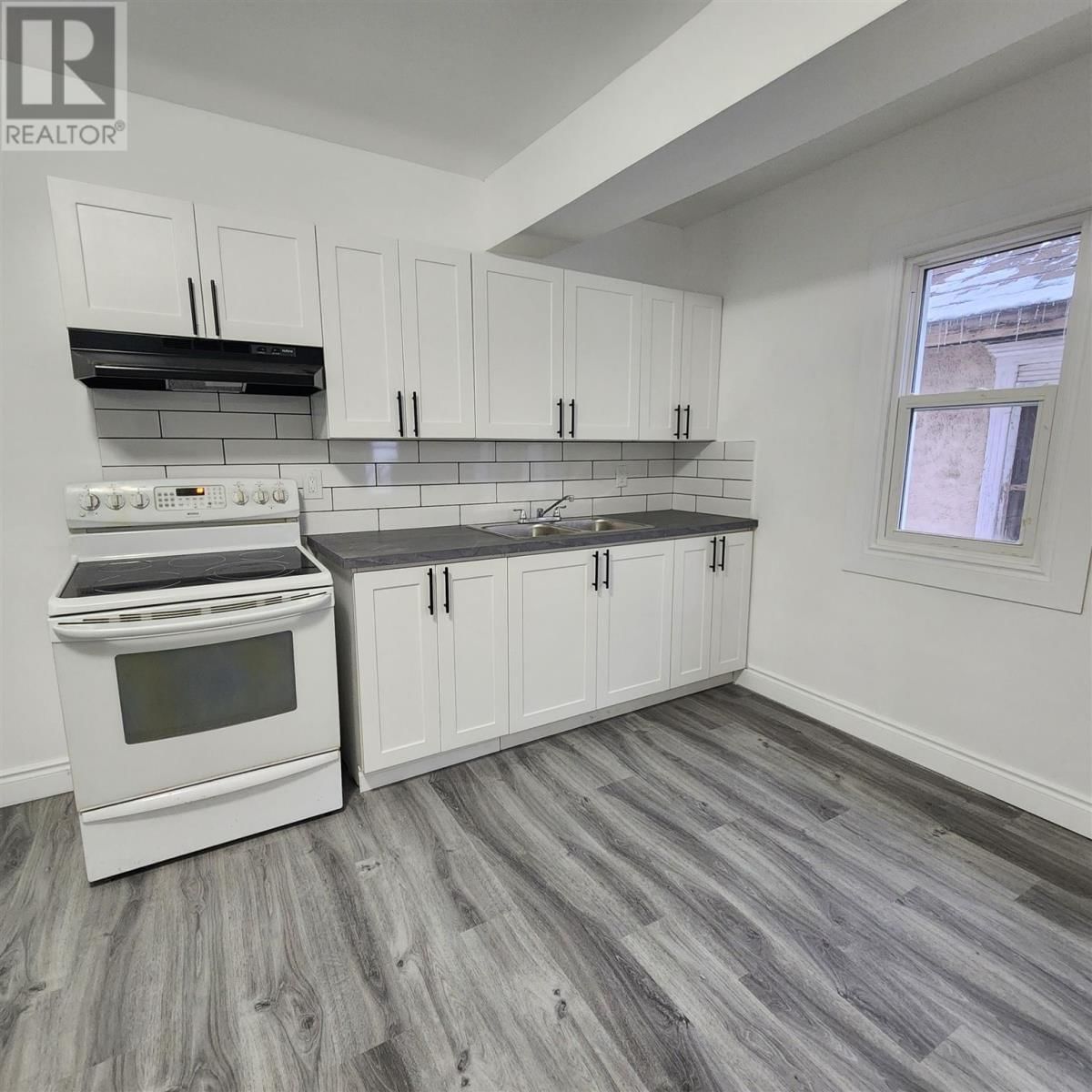 30 GRACE ST Image 6