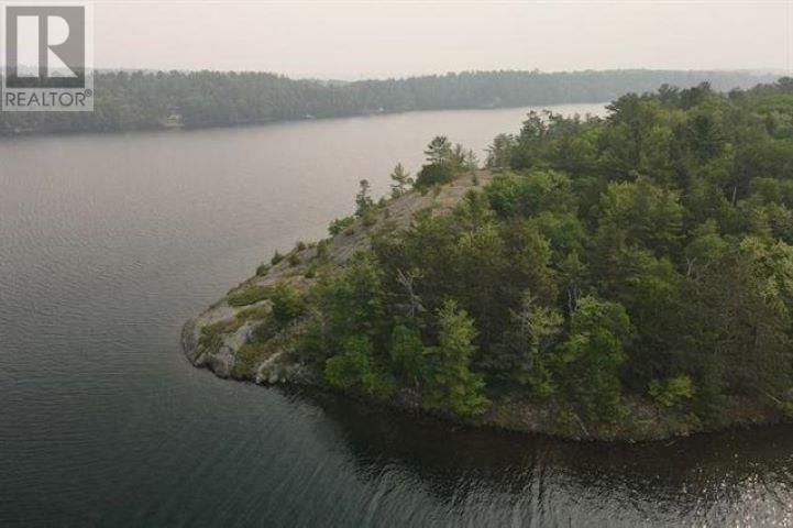 A LAKE LAUZON Image 15