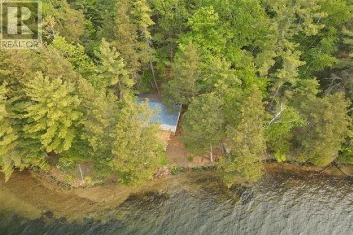 A LAKE LAUZON Image 18