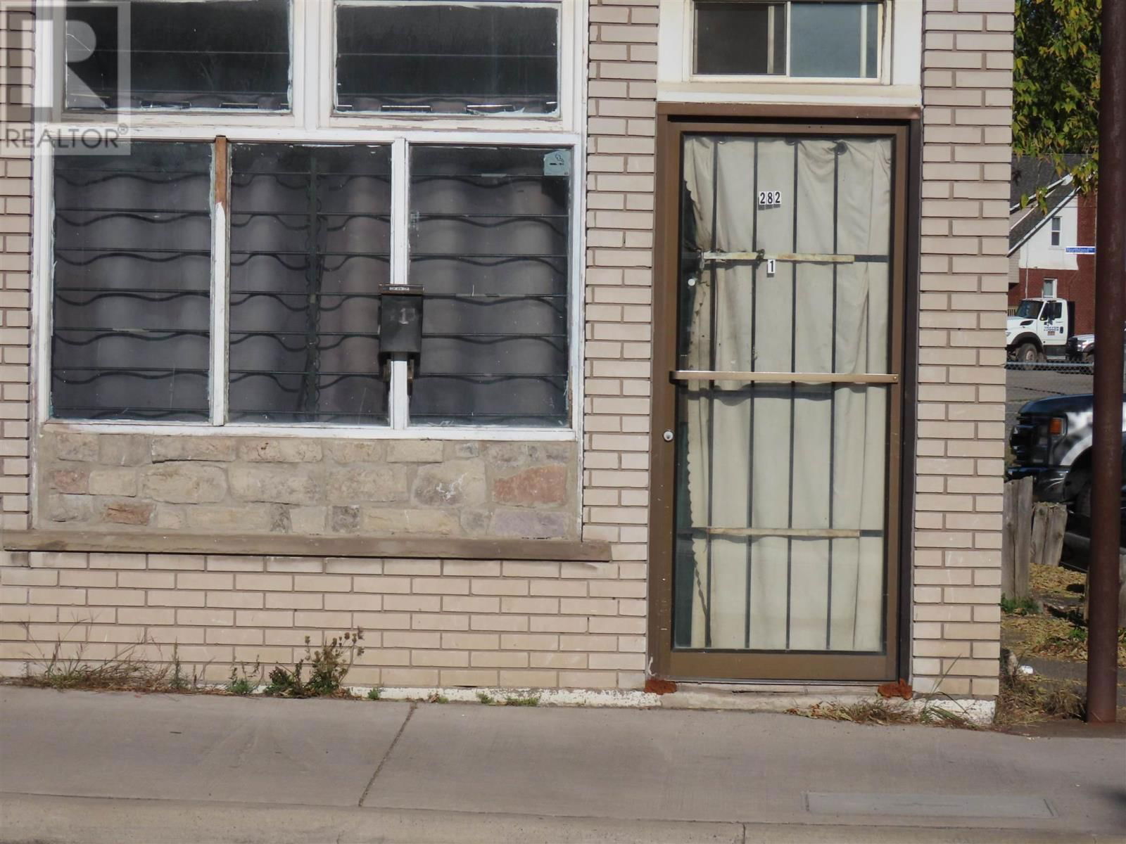 282-284 WELLINGTON ST Image 5