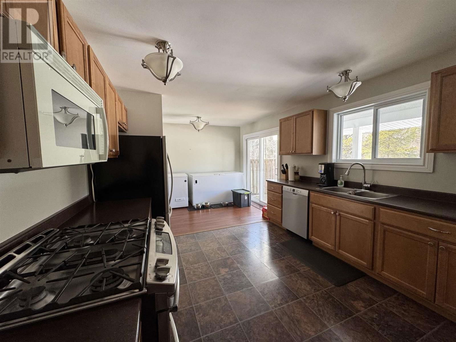 57 FORESTRY RD Image 9