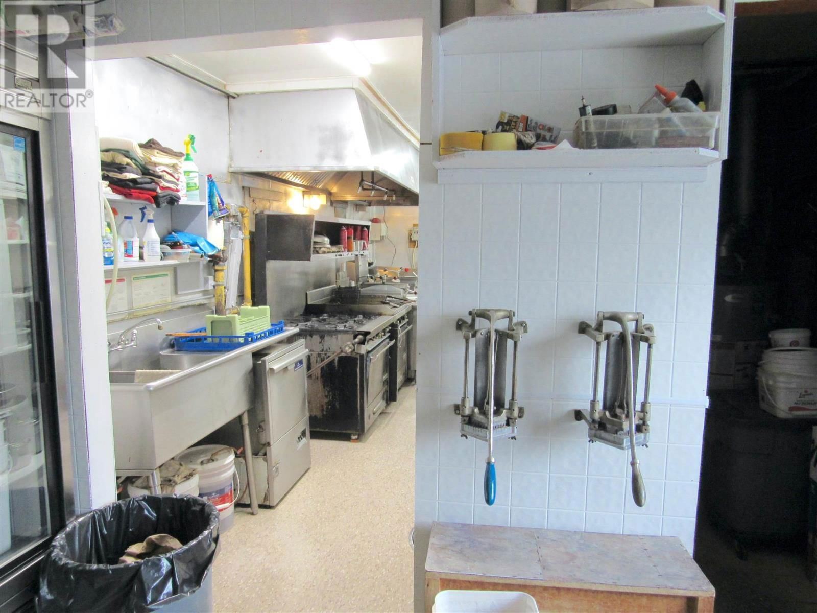 47 FRANCES ST Image 19