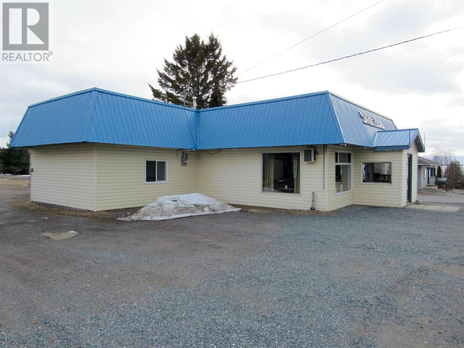 47 FRANCES ST Image 24