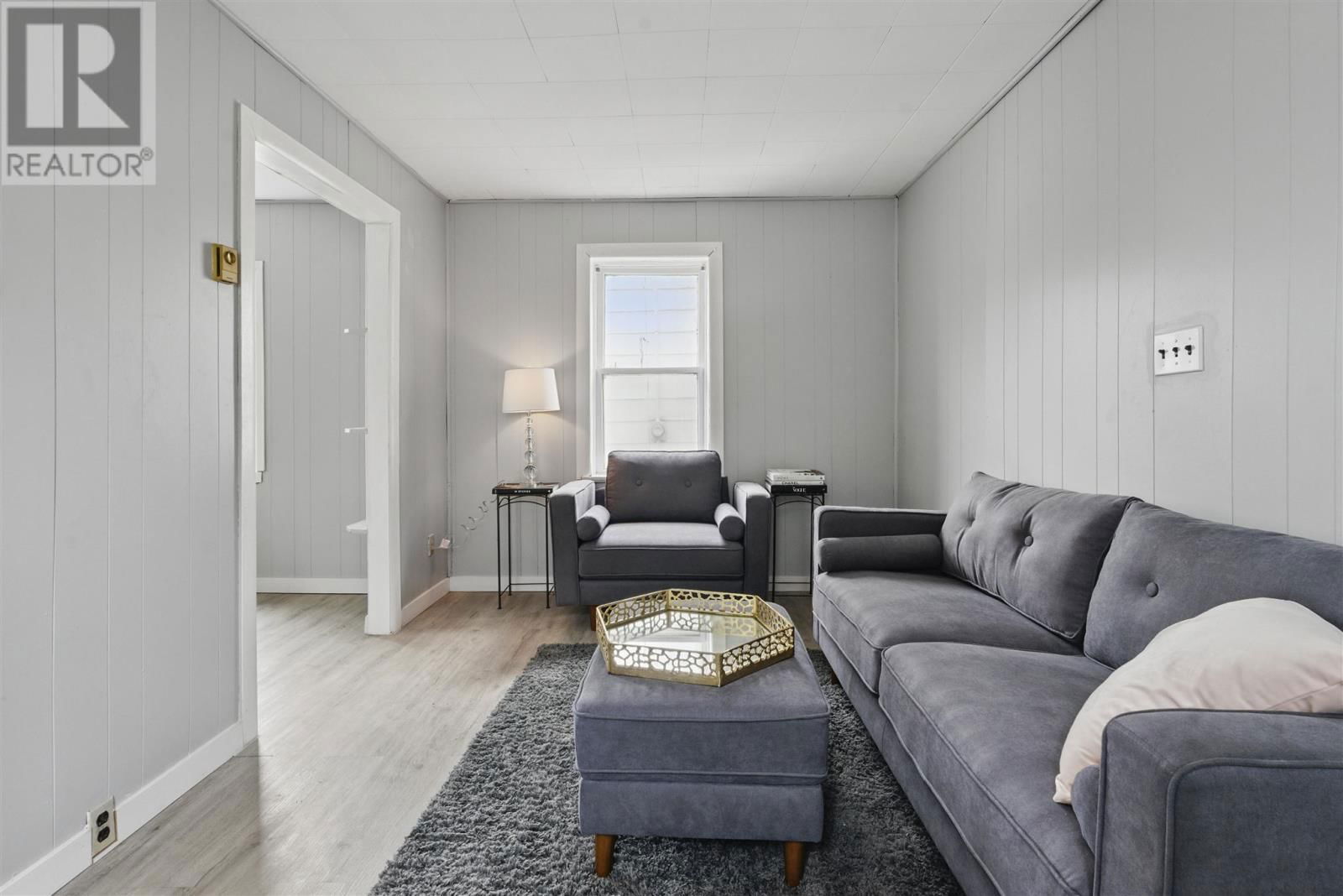119 GROSVENOR AVE Image 12